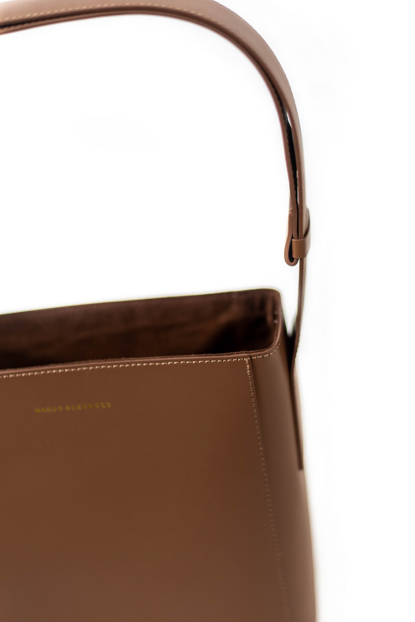 3-how-cabas-en-cuir-camel-marge-sherwood