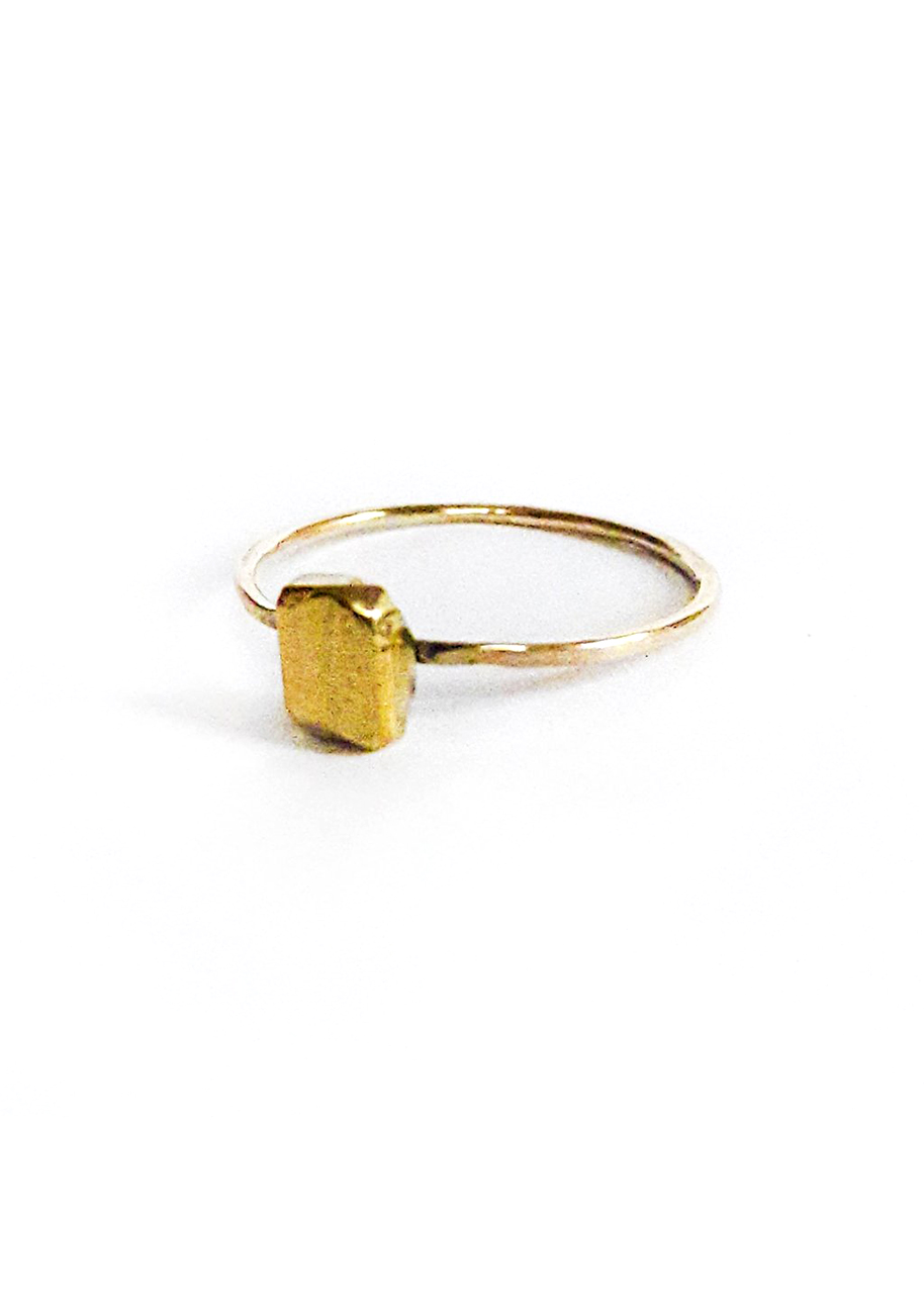 Bague Schiste – Doré à l’or fin 24 carats | Bresma | Label AÉ Paris - Image 3 Bague Schiste – Doré à l’or fin 24 carats | Bresma | Label AÉ Paris - Image 3