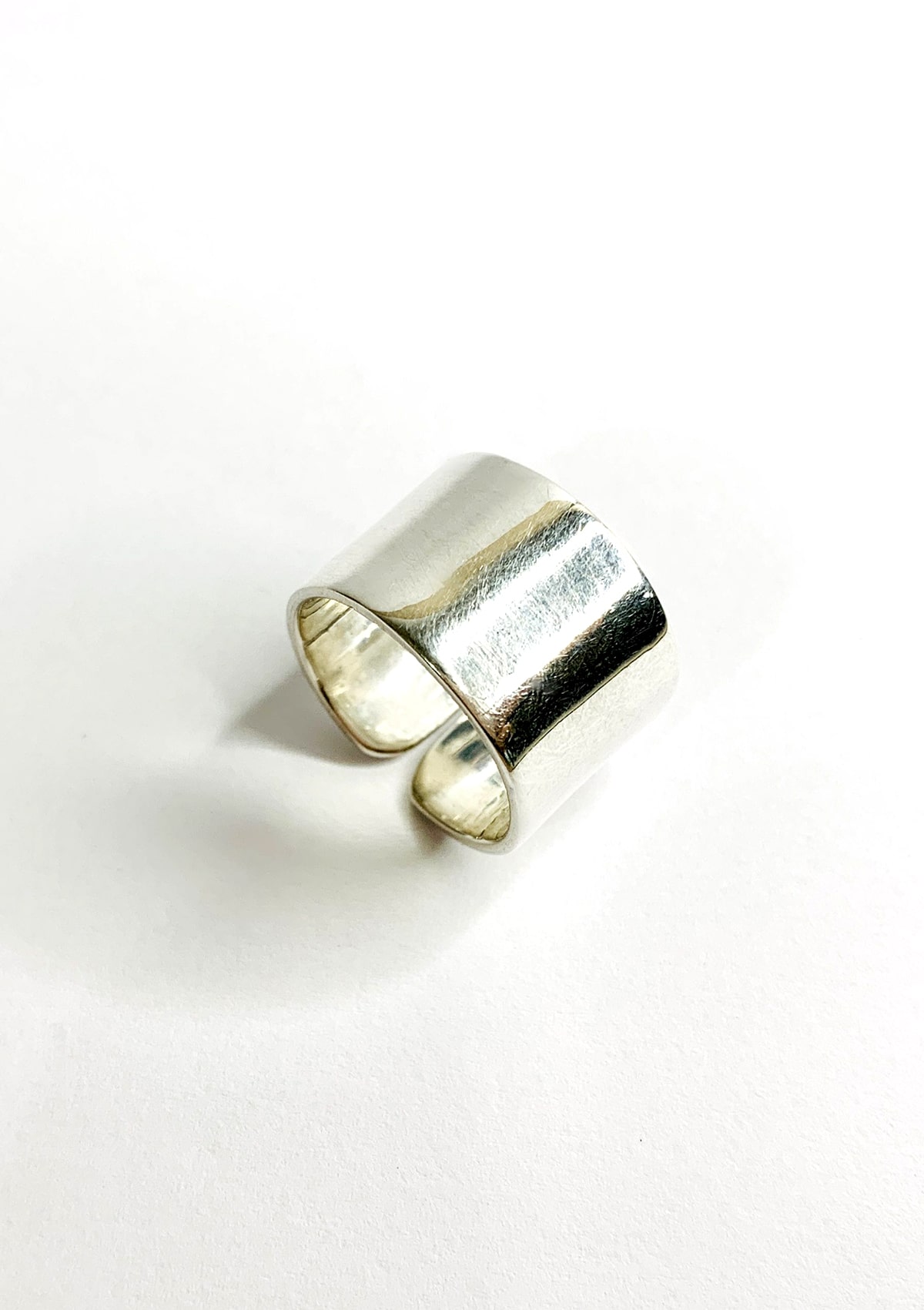 basic-ring-argent-vu-detail-laetitia-piffeteau-02-min