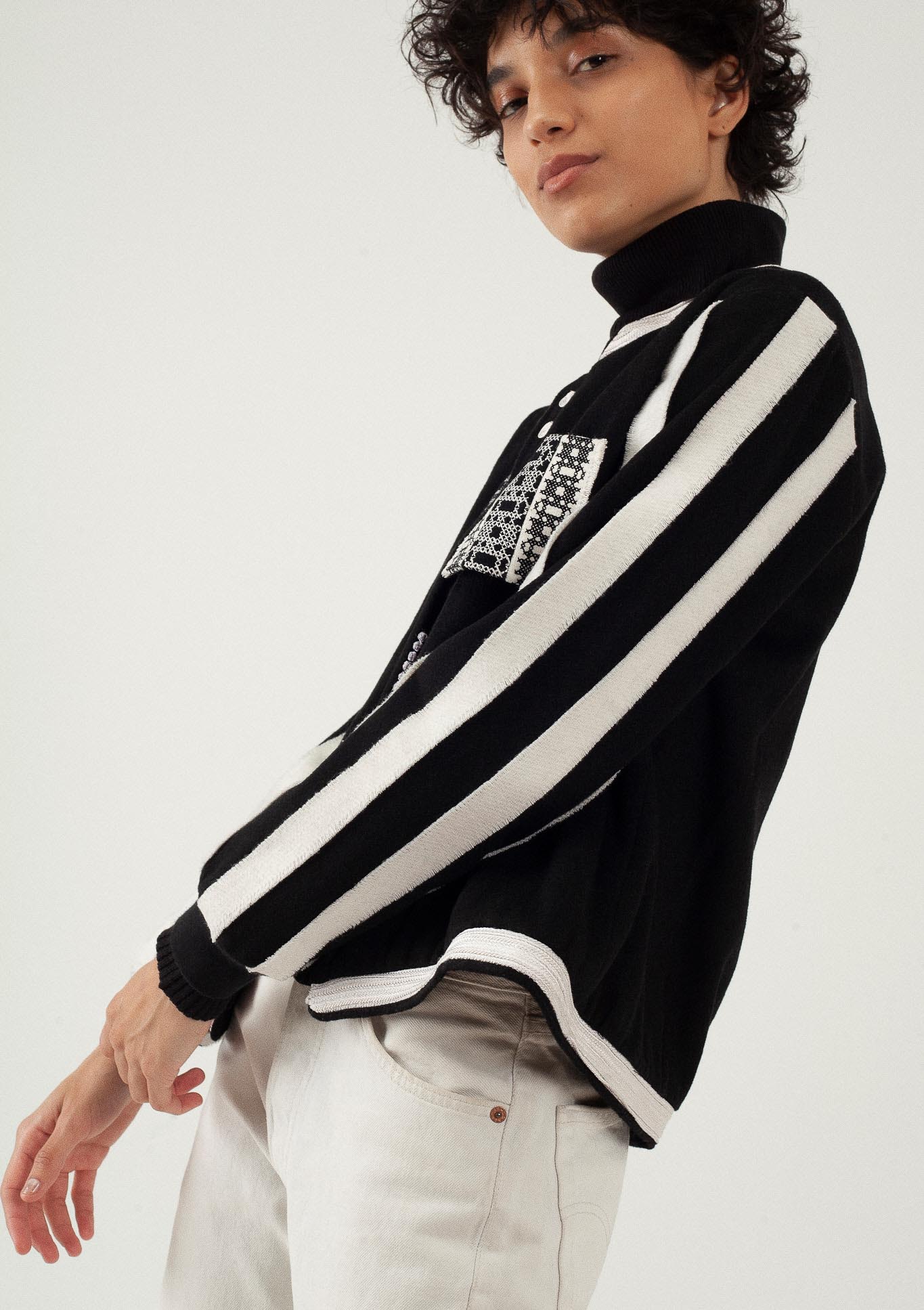 Blouson bomber - Laine et cachemire - Leïla Boussera - Vue de profil Blouson bomber - Laine et cachemire - Leïla Boussera - Vue de profil