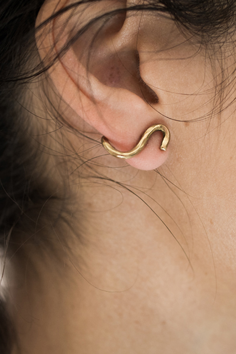 boucles-d-oreilles-a-puces-waves-profil-2 Boucles d'oreilles en laiton a puce