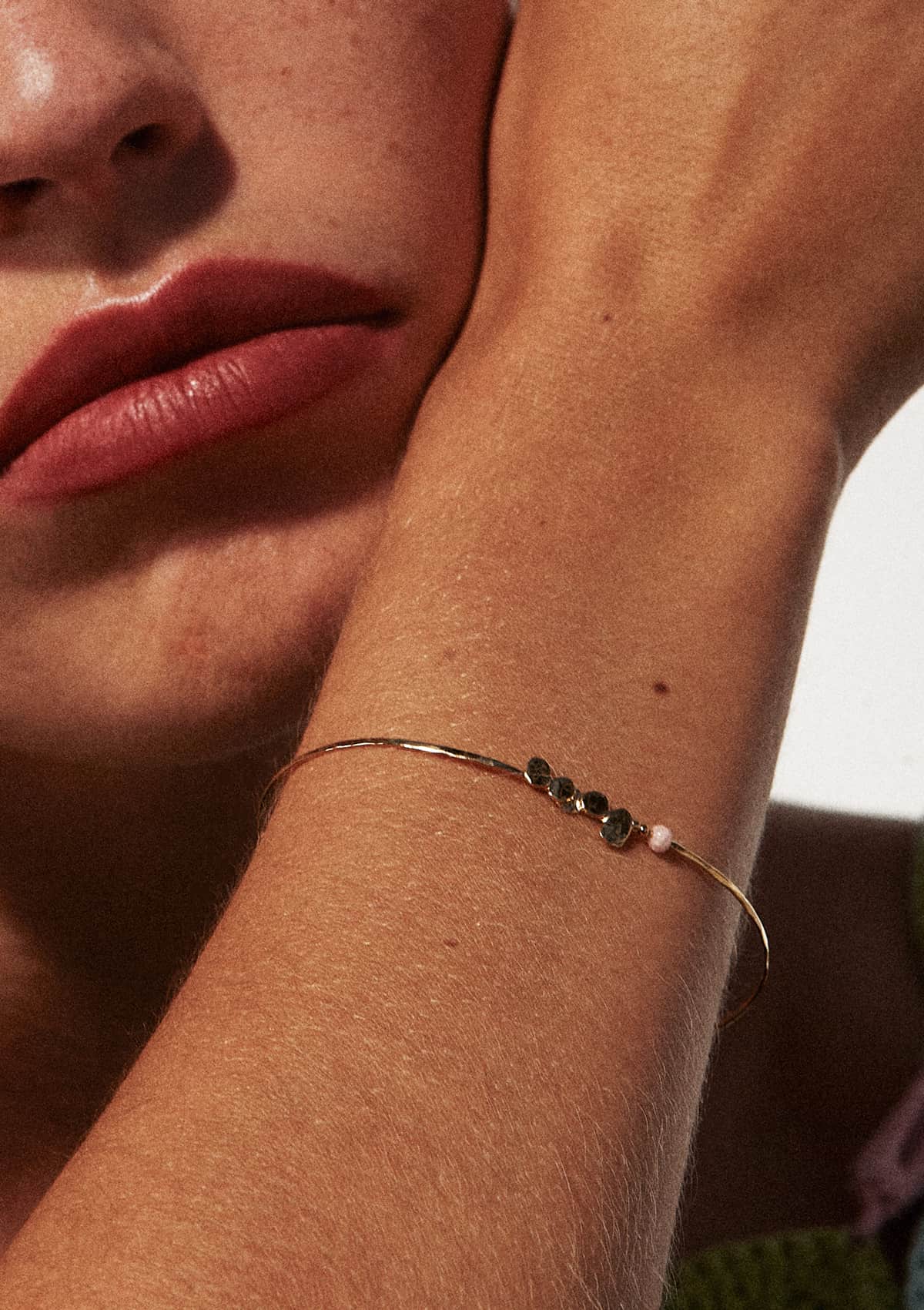 bracelet-fin-cinq-galets-detail-min
