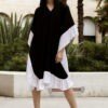 Robe en soie caftan à volent – Noir/blanc – Vue de face | Label AÉ
