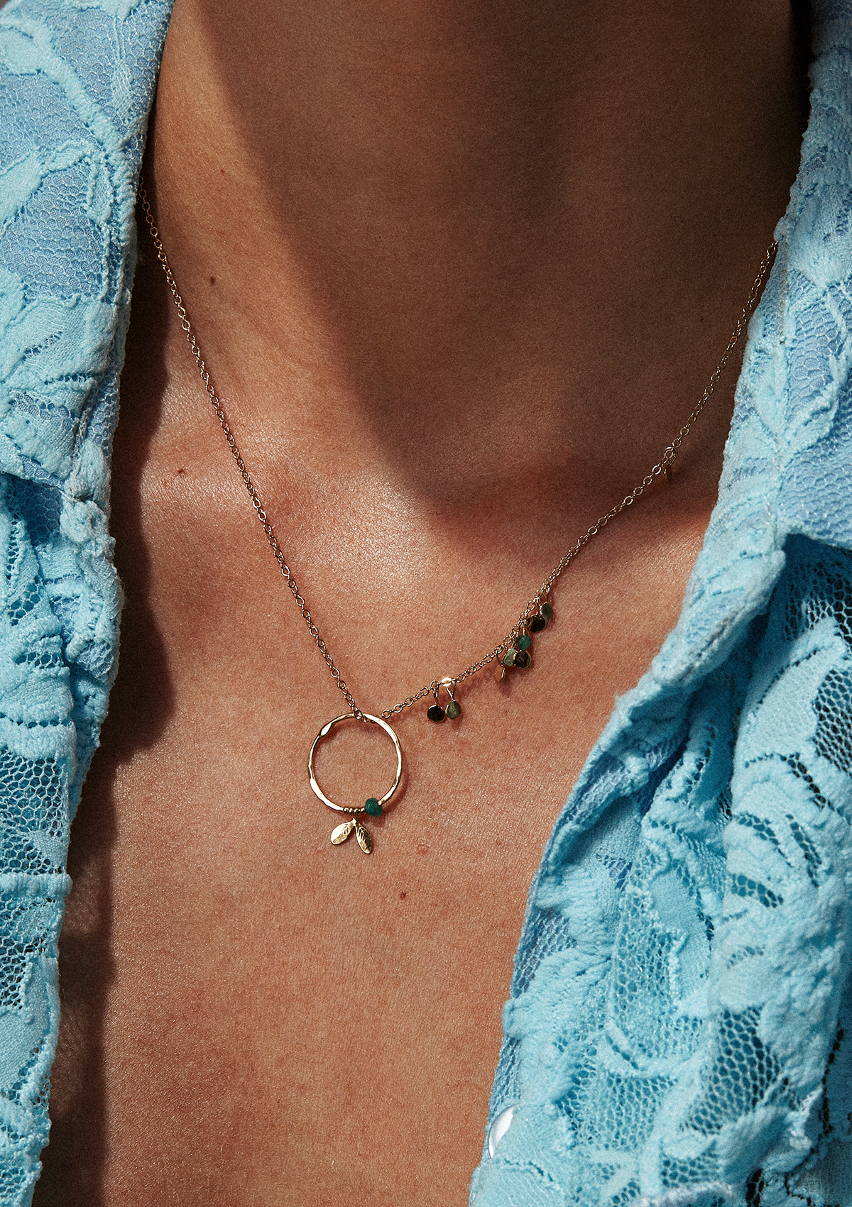 collier-court-eglantine-detail