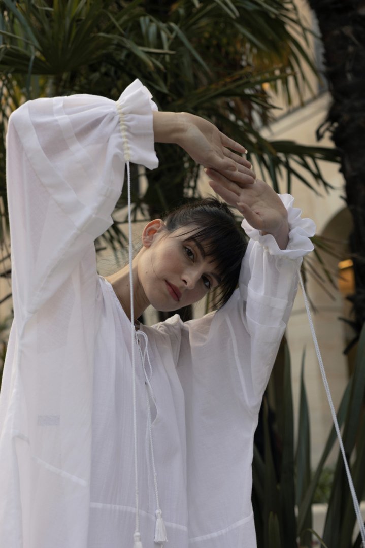 long-caftan-robe-dress-kaftan-blanc-tremblepierre-detail-manches