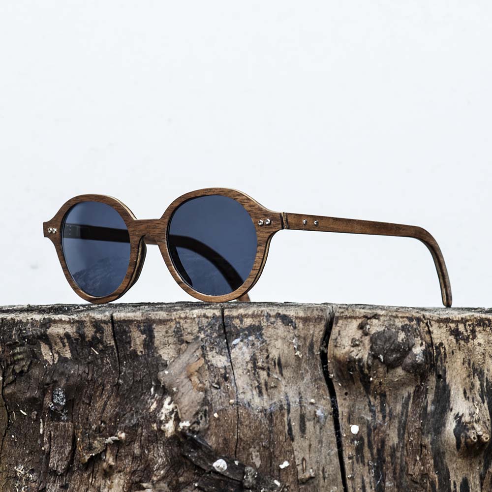 Lunette de soleil en bois de noyer - Wood Light - JFK -1 Lunette de soleil en bois de noyer - Wood Light - JFK -1