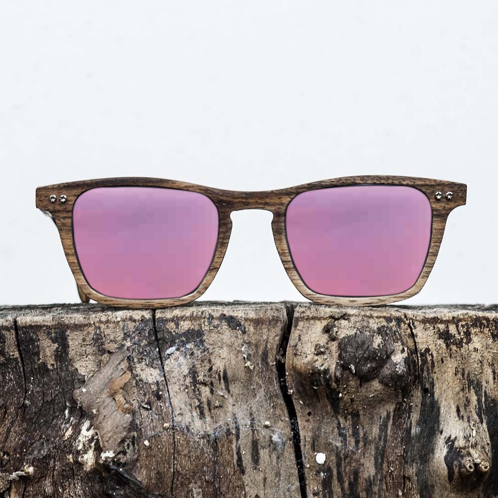 Lunette de soleil en bois de noyer - Verre rouge- Wood Light - CFE Lunette de soleil en bois de noyer - Verre rouge- Wood Light - CFE