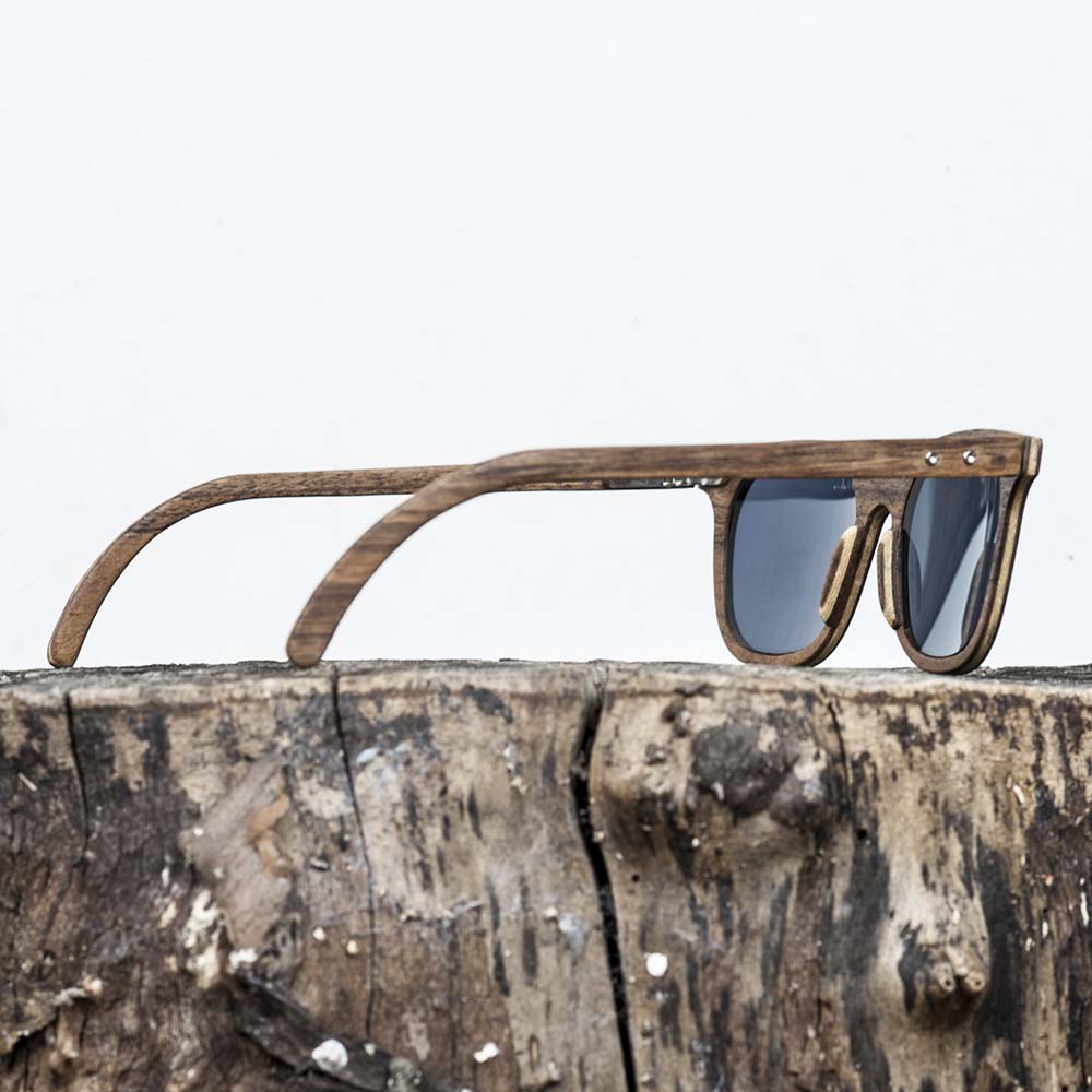 Lunette de soleil en bois de noyer - Wood Light - NTR-3 Lunette de soleil en bois de noyer - Wood Light - NTR-3