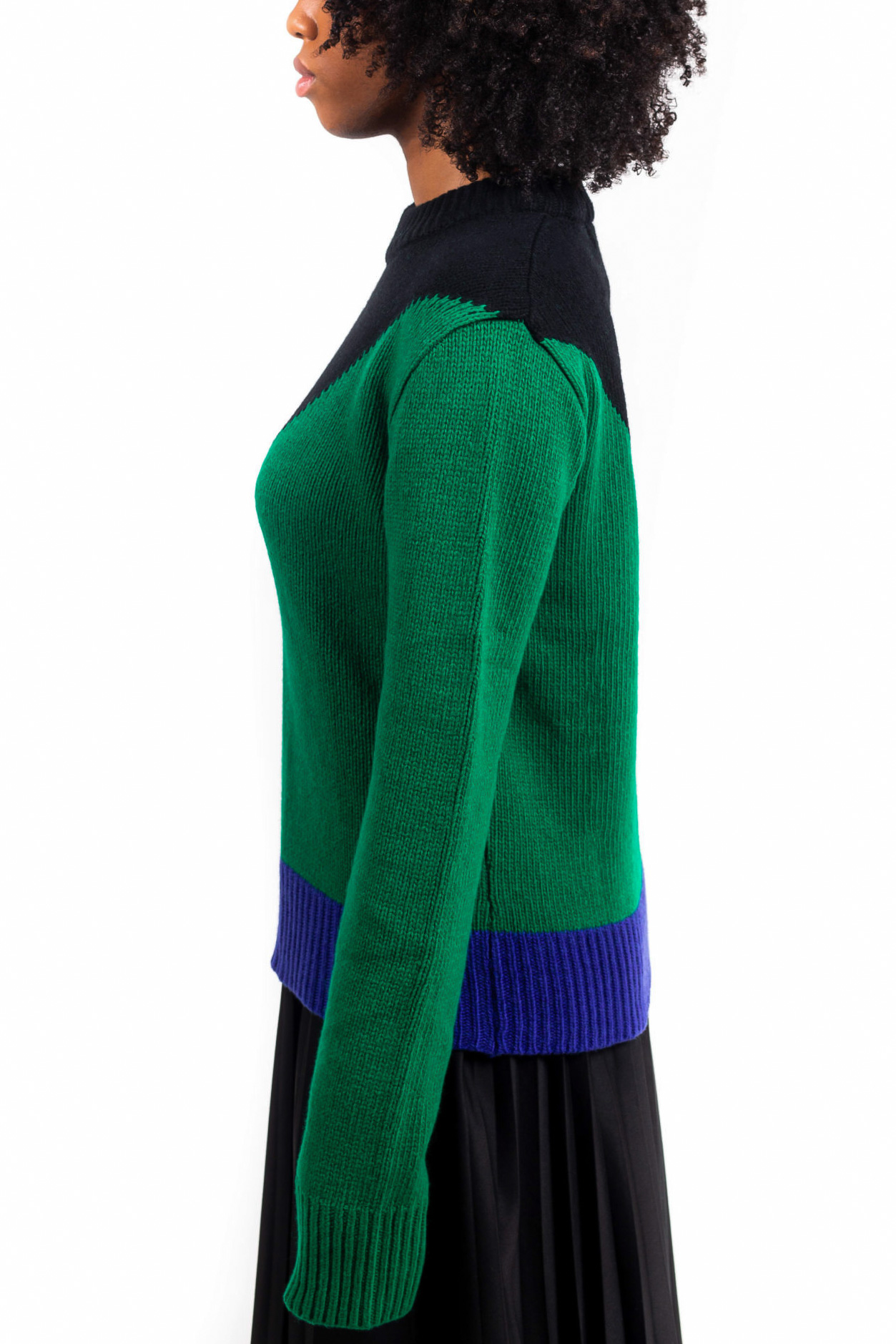 pull-manches-longues-laine-rocketxlunch-affaires-etrangeres-profil