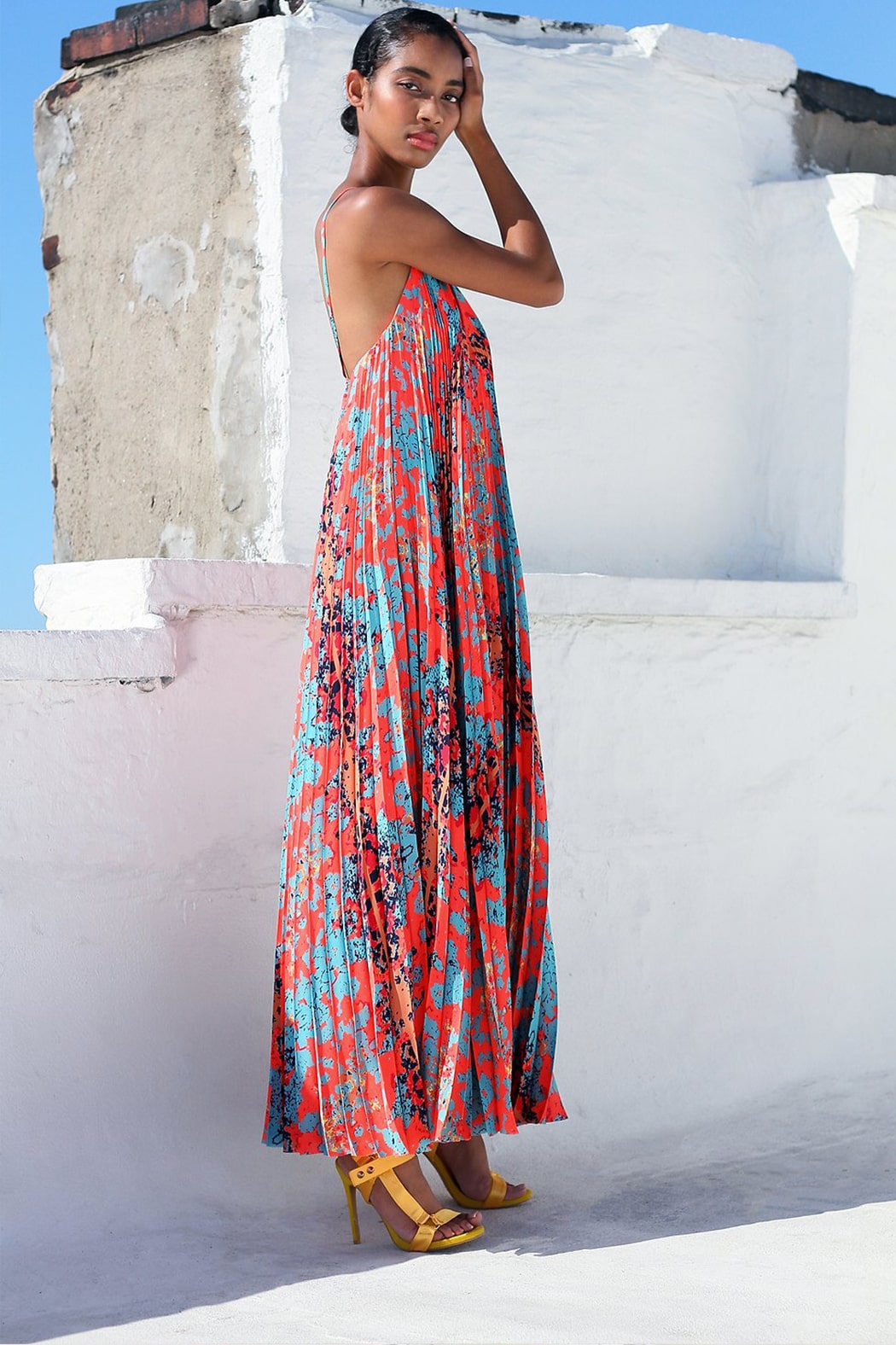 Robe en soie longue – Décolleté en V bas du dos | Label AÉ Robe en soie longue – Décolleté en V bas du dos | Label AÉ