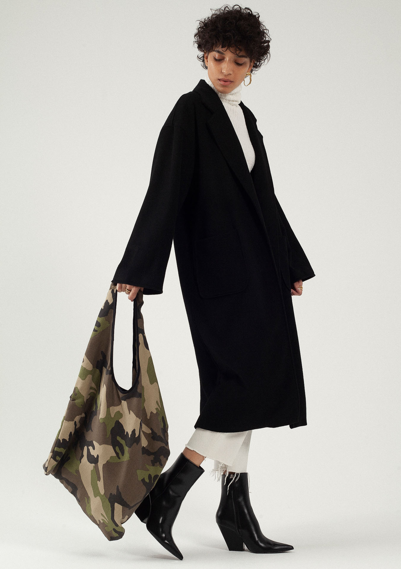Sac ergonomique en coton – Vue de profil – Armance & Apolline | Label AÉ Sac ergonomique en coton – Vue de profil – Armance & Apolline | Label AÉ
